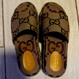 Authentic Gucci platform slides 37.5 size